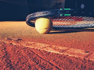 club de padel en valencia - club de tenis en valencia - raqueta