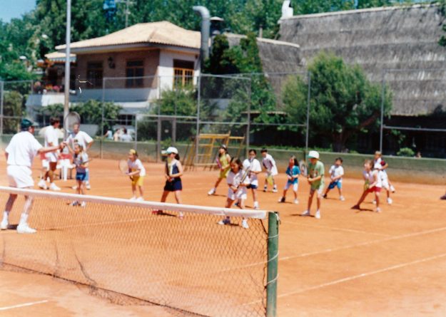 polideportivo en la Pobla de Farnals - tenis
