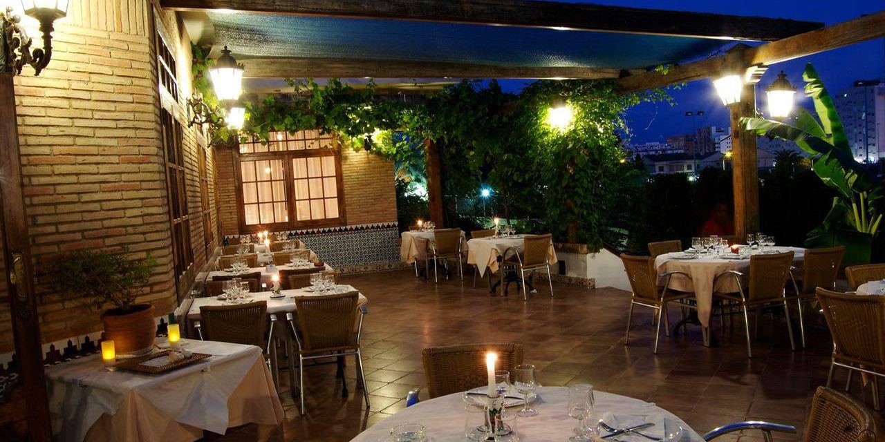 gastrobar en Valencia - terraza de noche