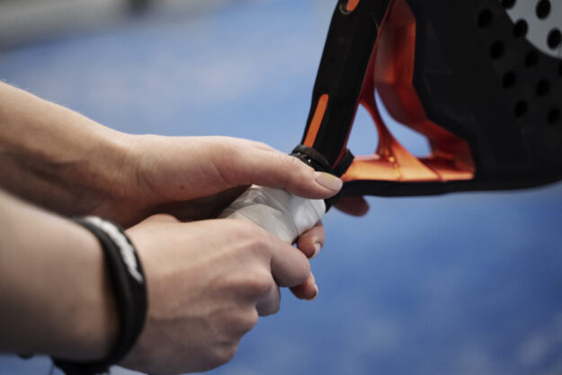 Clases de padel en valencia- pulsera