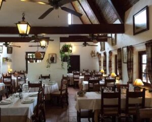 restaurante pobla de farnals - salón